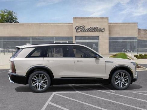 New 2027 Cadillac Vistiq Premium Luxury w/ LPO, Floor Liner Package AWD/4WD image 5