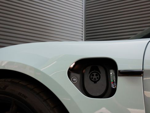 New 2025 Porsche Taycan GTS AWD/4WD image 14