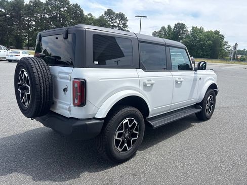 Used 2025 Ford Bronco Outer Banks AWD/4WD image 8