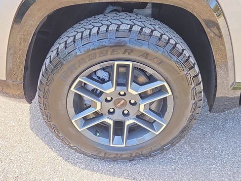 New 2026 GMC Terrain AT4 w/ Technology Package II image 7