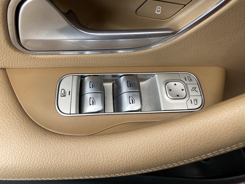 Used 2024 Mercedes-Benz GLS 450 4MATIC image 22