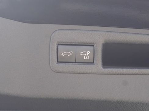 Used 2023 Toyota Venza Nightshade AWD/4WD image 36