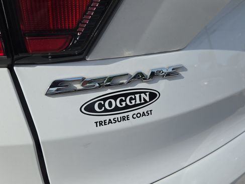 Used 2018 Ford Escape SE AWD/4WD image 37