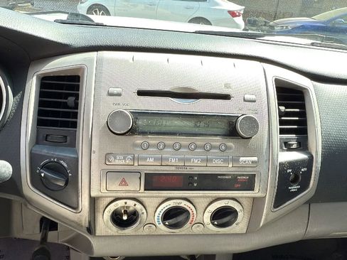 Used 2006 Toyota Tacoma 4x4 Access Cab V6 image 28