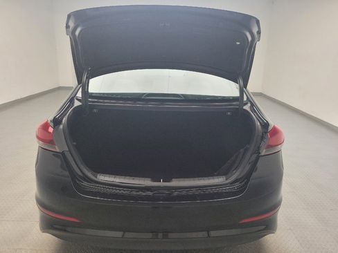 Used 2018 Hyundai Elantra SE FWD image 29