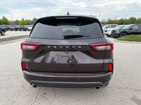 Used 2023 Ford Escape ST-Line w/ Tech Pack #1 FWD image 6
