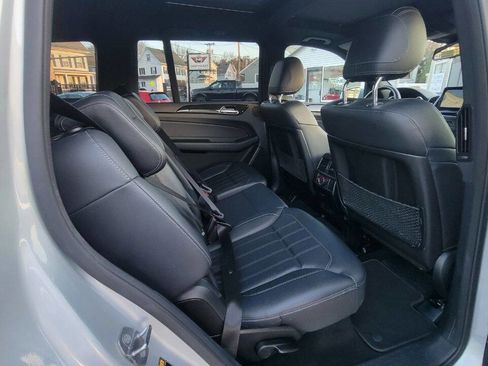 Used 2019 Mercedes-Benz GLS 450 4MATIC image 23