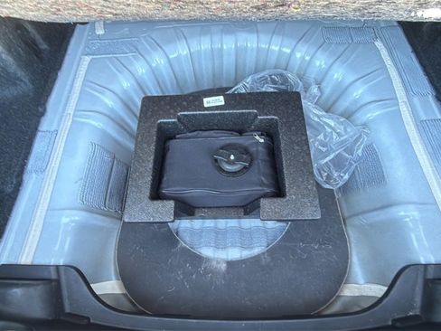 Used 2024 Chevrolet Malibu LT image 16