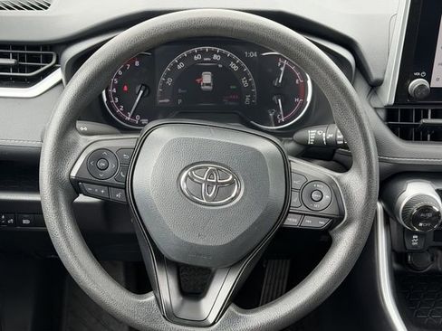 Certified 2025 Toyota RAV4 XLE FWD image 11