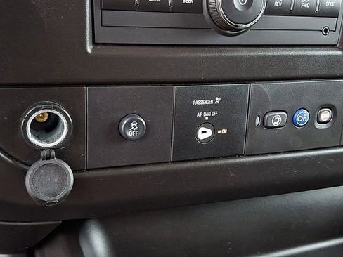 Used 2024 GMC Savana 2500 w/ Driver Convenience Package image 36