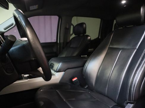 Used 2019 Ford F150 Lariat w/ Equipment Group 502A Luxury image 18