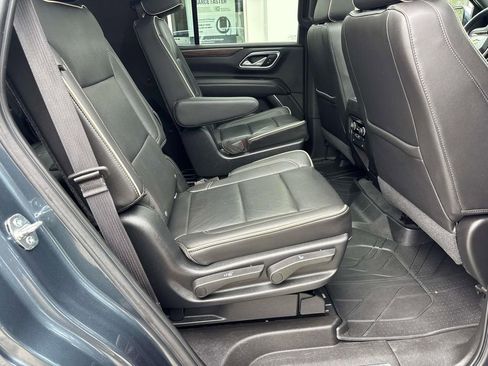 Used 2021 Chevrolet Tahoe Premier w/ Premium Package image 15