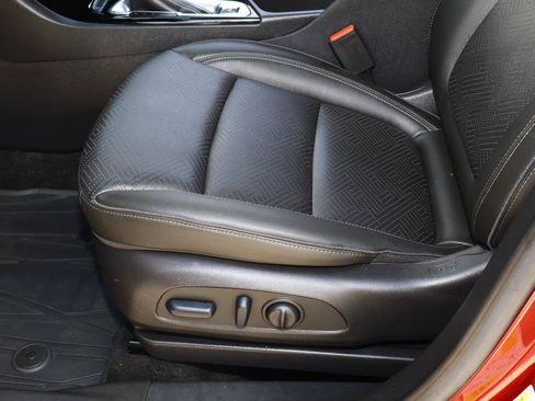 Used 2023 Buick Encore GX Essence w/ Experience Buick Package FWD image 14