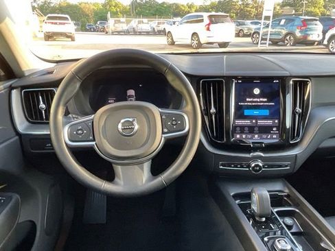 Certified 2025 Volvo XC60 B5 Core AWD/4WD image 20