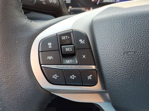 Used 2024 Ford Explorer XLT w/ Equipment Group 202A image 25