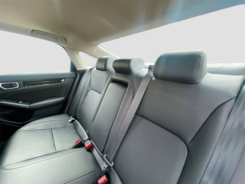 Used 2024 Honda Civic Touring image 28