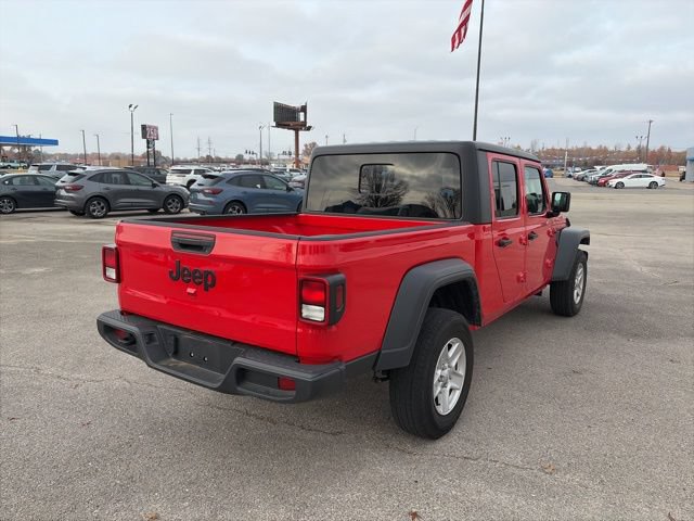 Used 2023 Jeep Gladiator Sport AWD/4WD image 6
