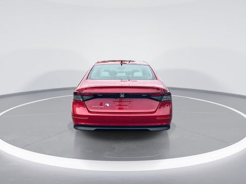 Used 2023 Honda Accord EX image 8