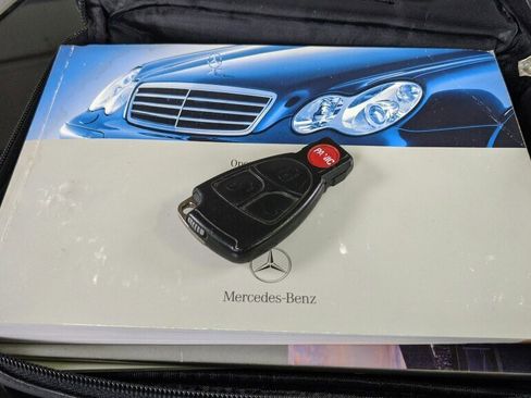 Used 2005 Mercedes-Benz C 320 4MATIC Sedan image 28