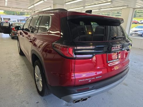 Certified 2024 GMC Acadia Elevation AWD/4WD image 3