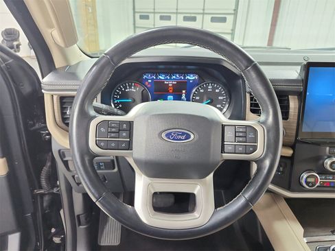 Used 2023 Ford Expedition Max Limited image 24