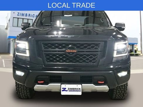 Used 2020 Nissan Titan PRO-4X w/ Pro-4x Convenience Package image 2