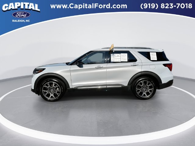 Certified 2025 Ford Explorer Platinum w/ Ultimate Package AWD/4WD image 5