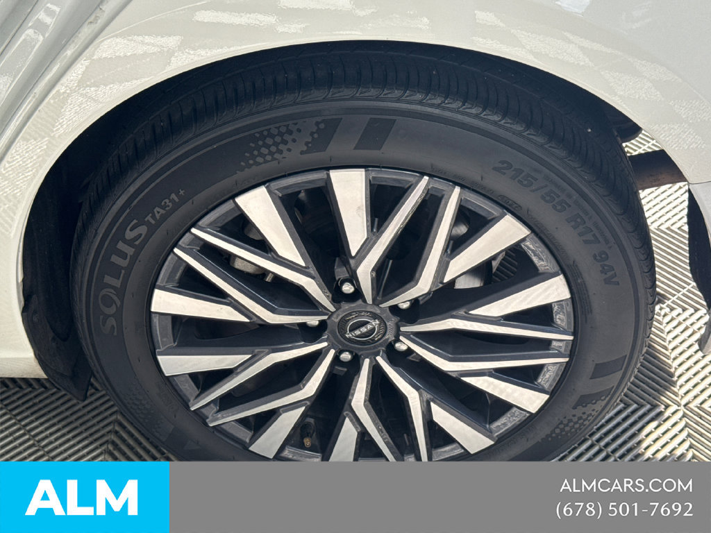 Used 2025 Nissan Altima 2.5 SV FWD image 22