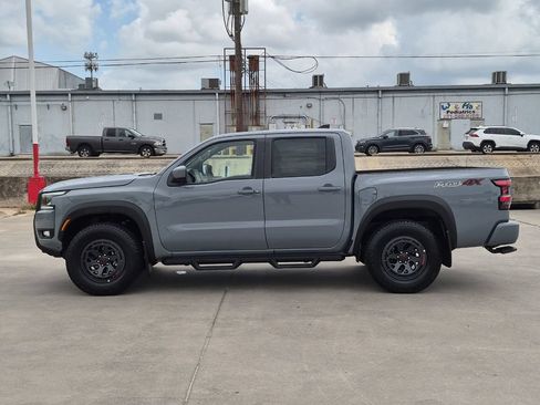 Used 2026 Nissan Frontier PRO-4X w/ Tow Package AWD/4WD image 3
