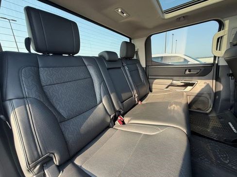 Used 2024 Toyota Tundra Limited AWD/4WD image 17
