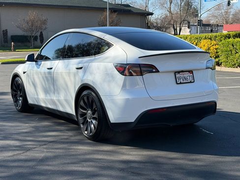 Used 2021 Tesla Model Y Performance image 7