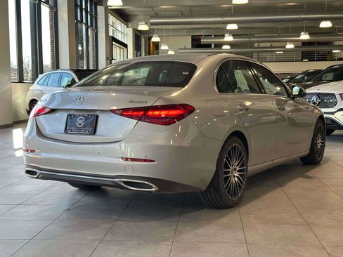 Used 2025 Mercedes-Benz C 300 4MATIC Sedan image 3