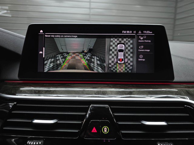 Used 2020 BMW M550i xDrive AWD/4WD image 30