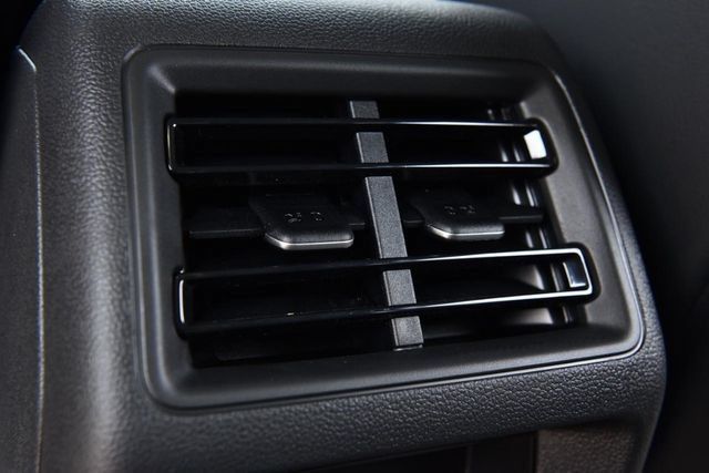 New 2026 Volkswagen Tiguan SE R-Line AWD/4WD image 23