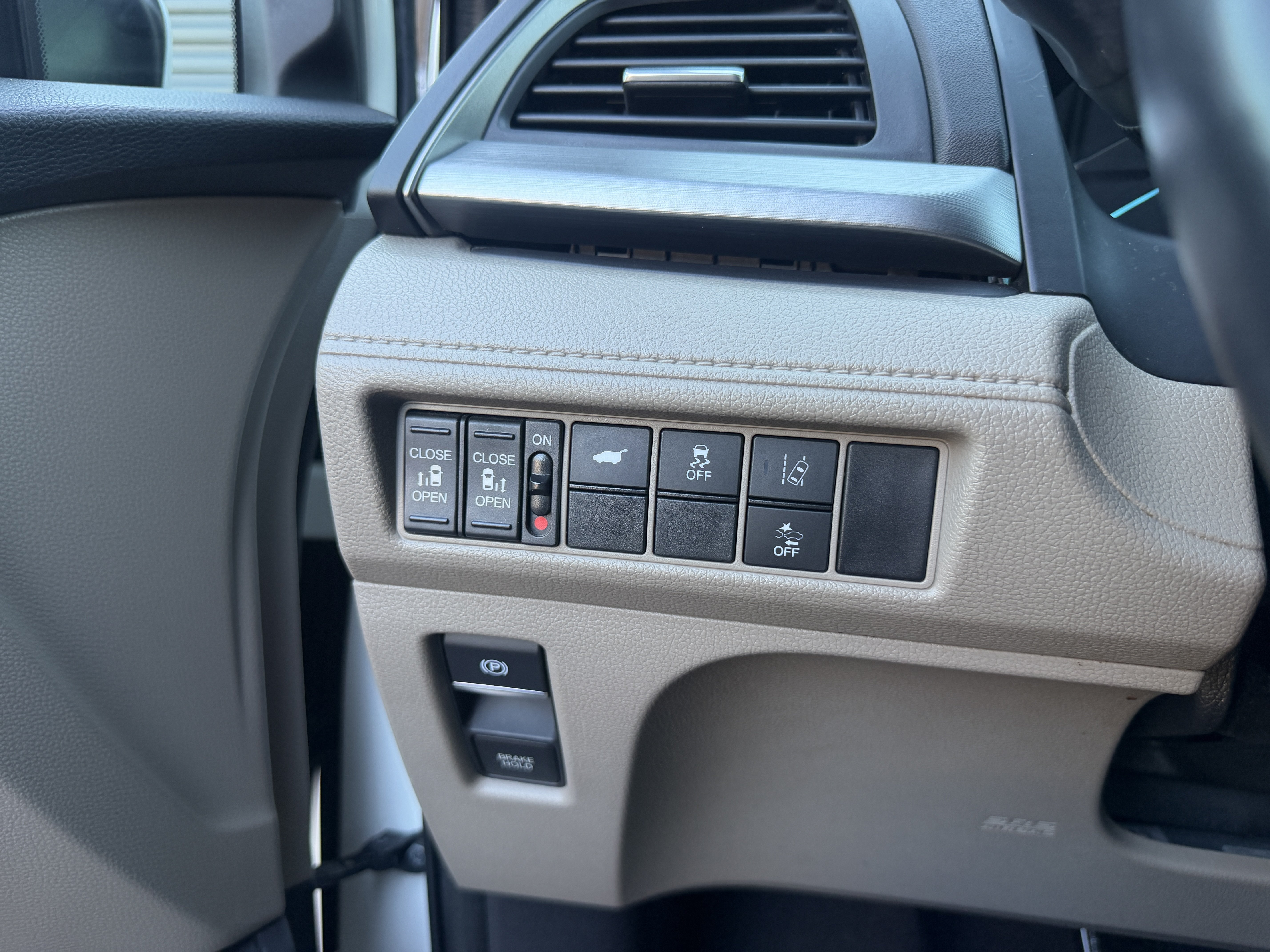 Used 2018 Honda Odyssey EX-L image 27