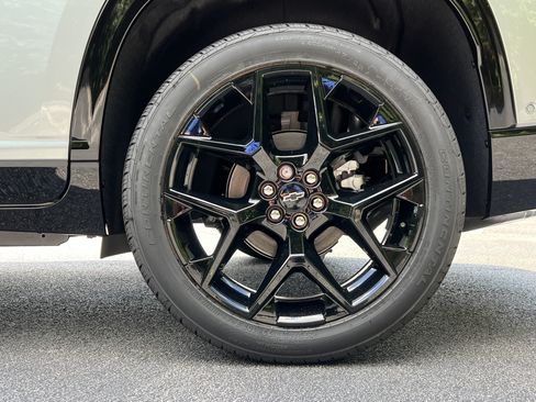 New 2026 Chevrolet Traverse RS FWD image 39