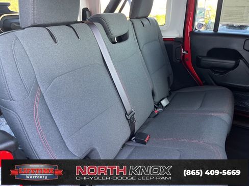 Used 2025 Jeep Wrangler Rubicon image 22