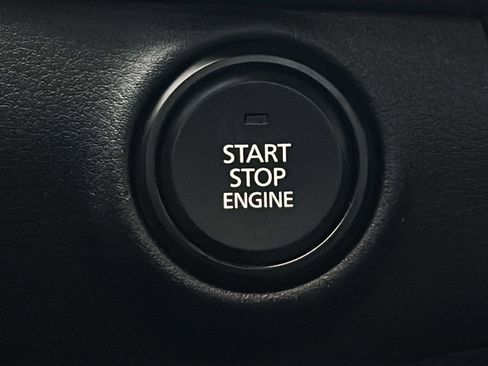 Used 2021 MAZDA MAZDA3 s image 31