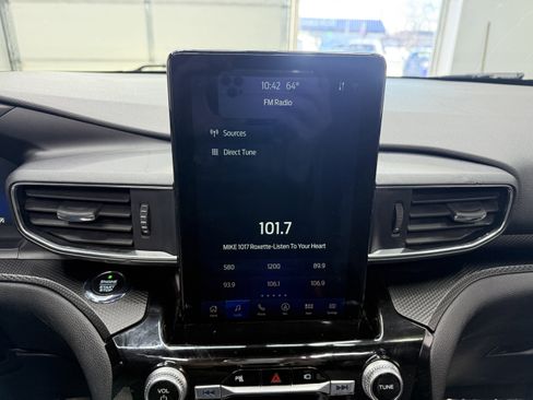 Used 2021 Ford Explorer ST w/ ST Street Pack image 17