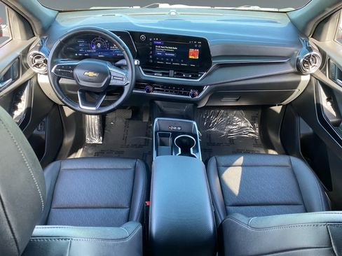 Used 2025 Chevrolet Equinox LT w/ Convenience Package II AWD/4WD image 10