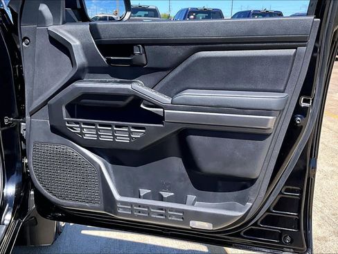 Used 2025 Toyota Tacoma SR5 image 23