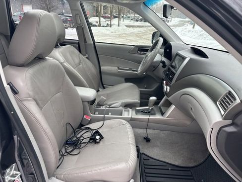 Used 2010 Subaru Forester 2.5X Limited image 29