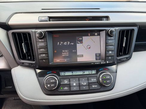 Used 2016 Toyota RAV4 XLE FWD image 22