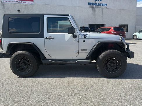 Used 2010 Jeep Wrangler Sport image 7