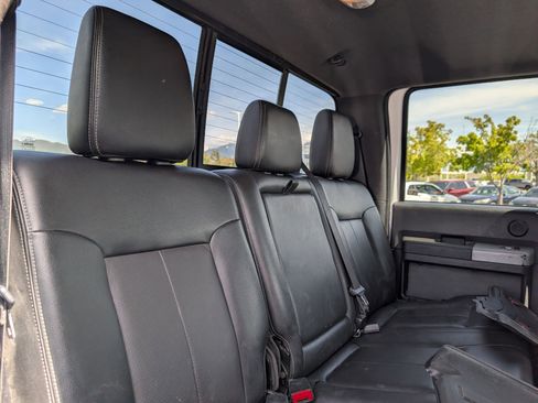 Used 2015 Ford F350 Lariat w/ Lariat Chrome Package AWD/4WD image 27