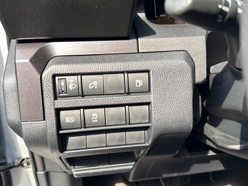Used 2025 Toyota 4Runner SR5 RWD image 18