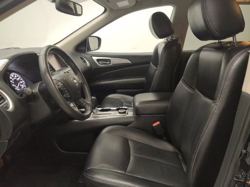 Used 2018 Nissan Pathfinder SL w/ Midnight Edition Package AWD/4WD image 17