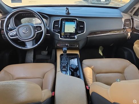 Used 2017 Volvo XC90 T6 Momentum w/ Vision Package AWD/4WD image 7