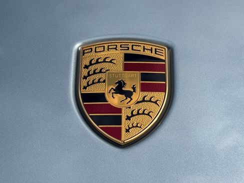 Certified 2025 Porsche Macan image 27