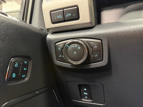 Used 2022 Ford F250 Lariat w/ Lariat Value Package image 25